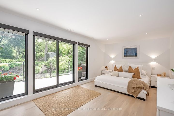 Photo 11 at 111 Judith Crescent, Ancaster, Hamilton