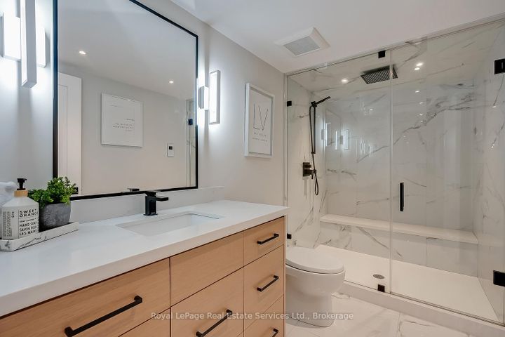 Photo 21 at 111 Judith Crescent, Ancaster, Hamilton