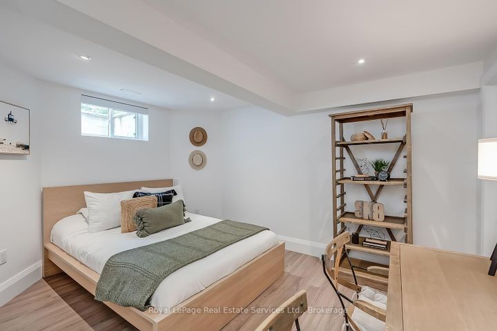 Photo 22 at 111 Judith Crescent, Ancaster, Hamilton