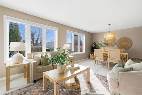 Photo 8 at 21 Heritage Lane, Newcastle, Clarington