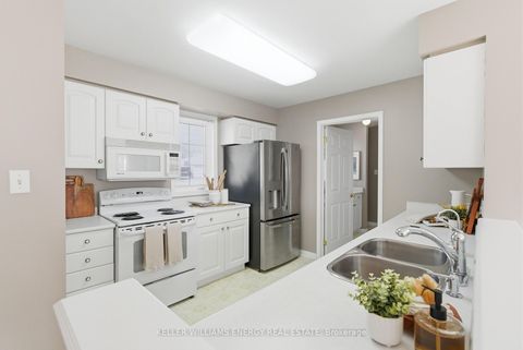 Photo 17 at 21 Heritage Lane, Newcastle, Clarington