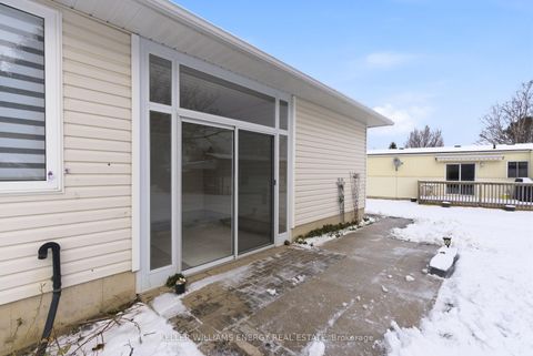 Photo 43 at 21 Heritage Lane, Newcastle, Clarington