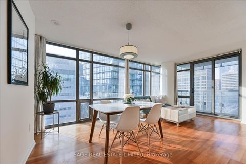 Photo 4 at 902 - 38 Grenville Street, Bay Street Corridor, Toronto