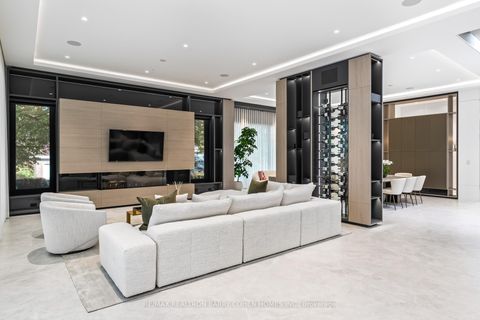 Photo 11 at 90 Esgore Drive, Nortown, Toronto