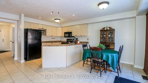 Photo 12 at 40 Benjamin Lane, Painswick South, Barrie