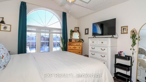 Photo 29 at 40 Benjamin Lane, Painswick South, Barrie