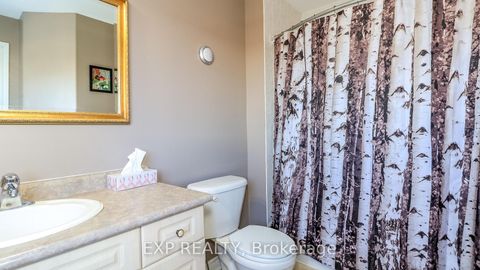 Photo 37 at 40 Benjamin Lane, Painswick South, Barrie