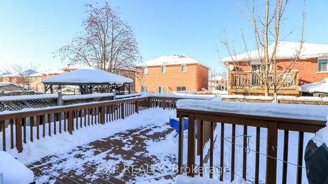 Photo 40 at 40 Benjamin Lane, Painswick South, Barrie