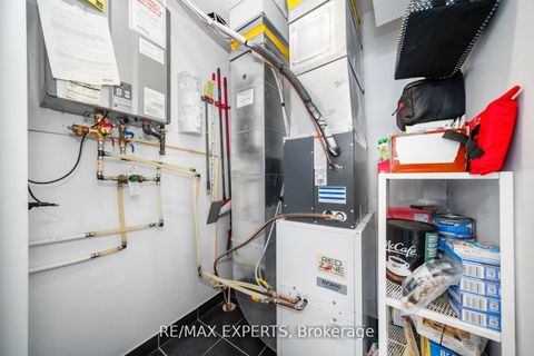 Photo 23 at 40 - 8167 Kipling Avenue, West Woodbridge, Vaughan