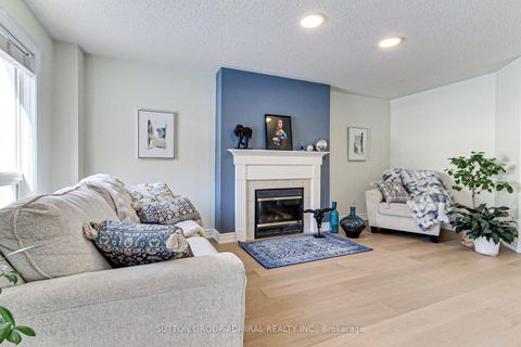 Photo 3 at 87 Stemmle Drive, Aurora Highlands, Aurora