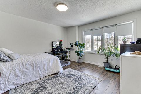 Photo 13 at 87 Stemmle Drive, Aurora Highlands, Aurora