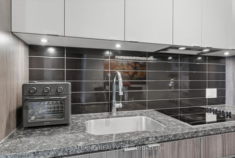 Photo 12 at 5503 - 125 Blue Jays Way, Waterfront Communities C1, Toronto