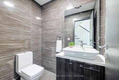 Photo 12 at TH2 - 220 George Street, Moss Park, Toronto