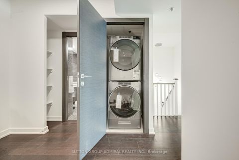 Photo 24 at TH2 - 220 George Street, Moss Park, Toronto