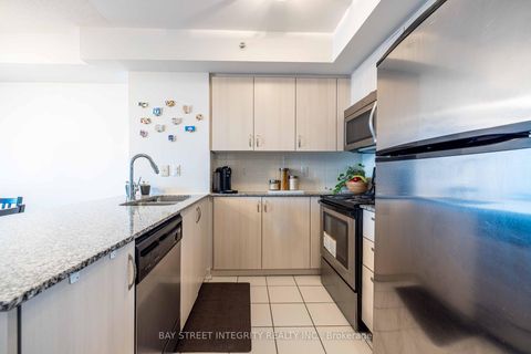 Photo 2 at 1510 - 5740 Yonge Street, Newtonbrook West, Toronto
