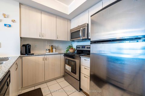 Photo 4 at 1510 - 5740 Yonge Street, Newtonbrook West, Toronto