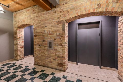 Photo 7 at 207 - 24 Noble Street, Roncesvalles, Toronto