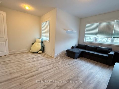 Photo 12 at 117 Novan Crescent, Rural Aurora, Aurora