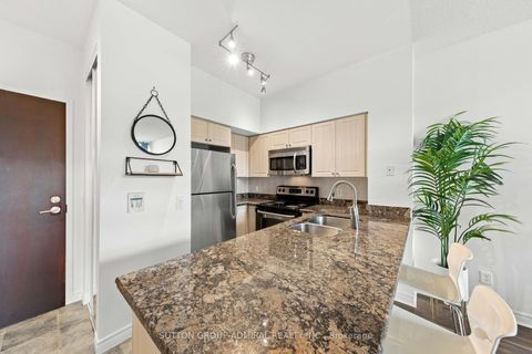 Photo 7 at 210 - 51 Lower Simcoe Street, Waterfront Communities C1, Toronto