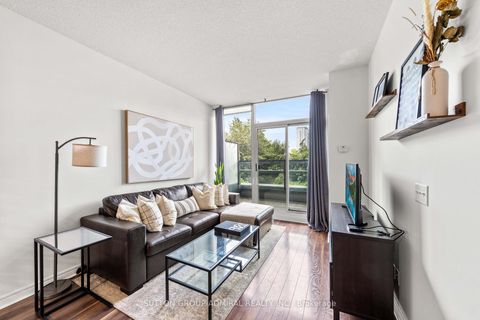 Photo 10 at 210 - 51 Lower Simcoe Street, Waterfront Communities C1, Toronto
