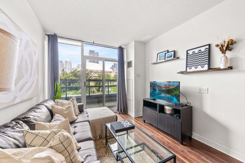 Photo 12 at 210 - 51 Lower Simcoe Street, Waterfront Communities C1, Toronto