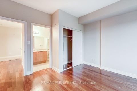 Photo 13 at 209 - 10211 Keele Street, Maple, Vaughan