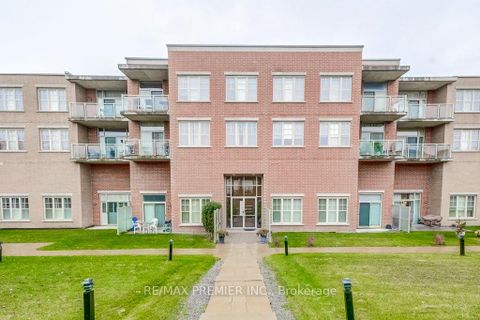 Photo 22 at 209 - 10211 Keele Street, Maple, Vaughan