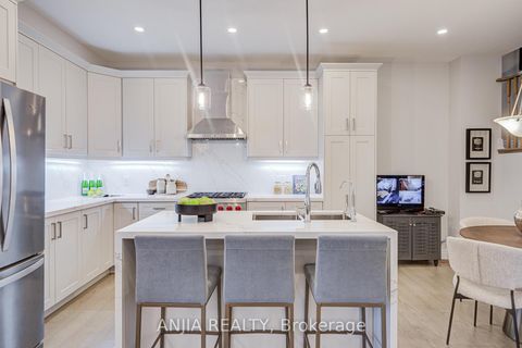 Photo 14 at 35 York Downs Boulevard, Angus Glen, Markham