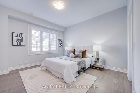 Photo 31 at 35 York Downs Boulevard, Angus Glen, Markham