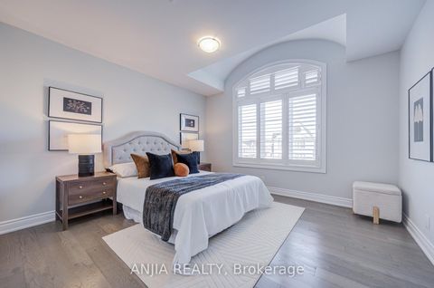 Photo 37 at 35 York Downs Boulevard, Angus Glen, Markham