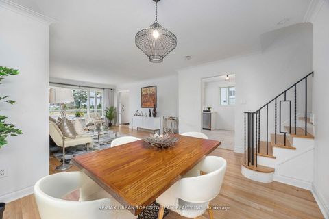 Photo 4 at 12 Wardencourt Drive, Sullivan, Toronto
