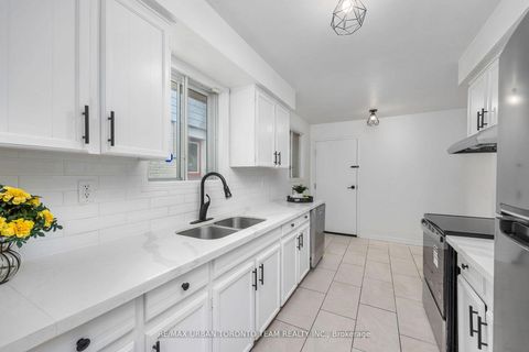 Photo 8 at 12 Wardencourt Drive, Sullivan, Toronto