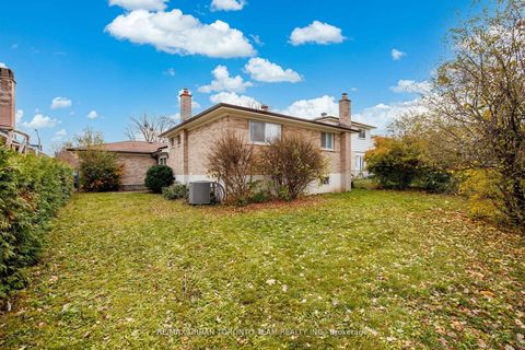 Photo 31 at 12 Wardencourt Drive, Sullivan, Toronto