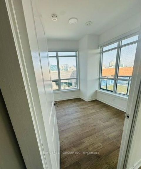 Photo 4 at 329 - 50 Upper Mall Way, Brownridge, Vaughan