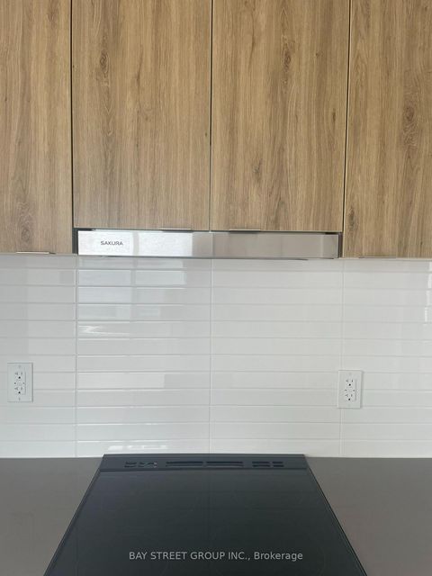 Photo 14 at 329 - 50 Upper Mall Way, Brownridge, Vaughan