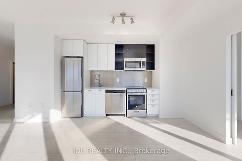 Photo 11 at 1001 - 10 De Boers Drive, York University Heights, Toronto