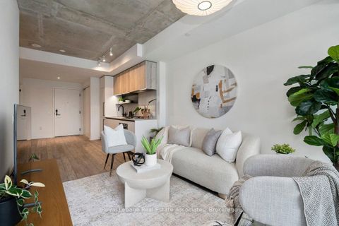 Photo 16 at 409 - 2625 Dundas Street W, Junction Area, Toronto