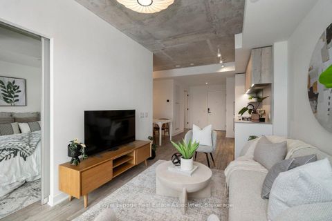 Photo 17 at 409 - 2625 Dundas Street W, Junction Area, Toronto