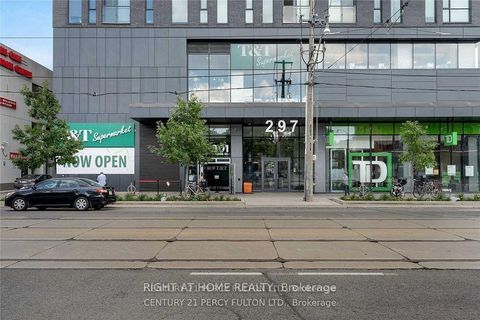 Photo 10 at 916 - 297 College Street, Chinatown, Toronto