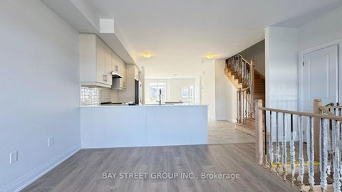 Photo 4 at 169 Seguin Street, Oak Ridges, Richmond Hill