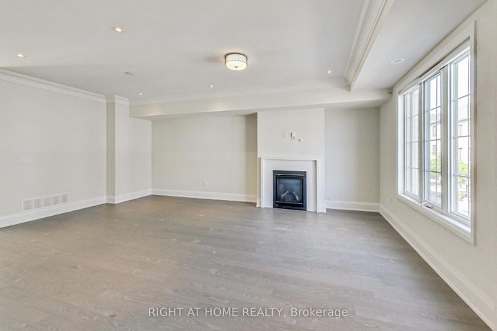 Photo 18 at TH7 - 390 Highway 7, Doncrest, Richmond Hill