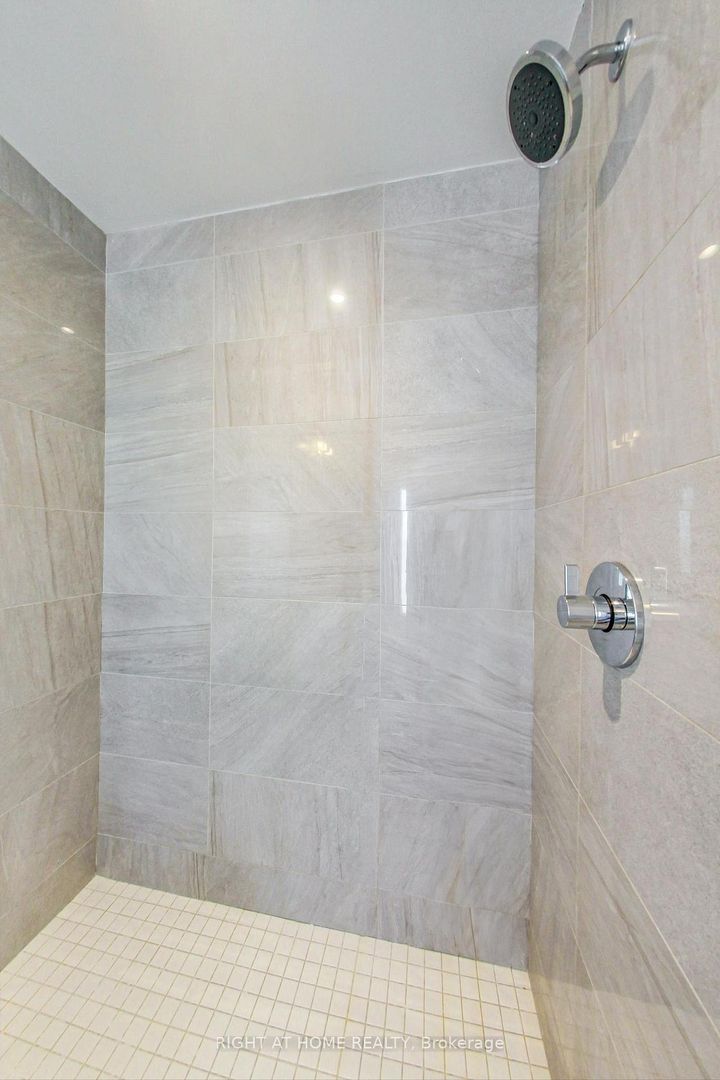 Photo 27 at TH7 - 390 Highway 7, Doncrest, Richmond Hill