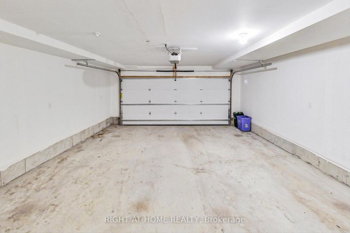 Photo 39 at TH7 - 390 Highway 7, Doncrest, Richmond Hill