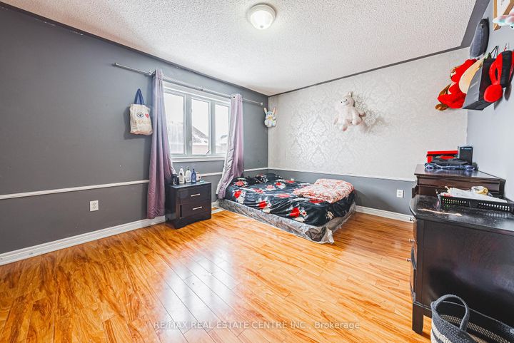 Photo 23 at 66 Citadel Crescent, Vales of Castlemore North, Brampton