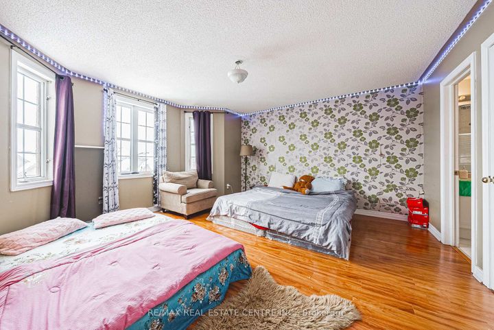 Photo 26 at 66 Citadel Crescent, Vales of Castlemore North, Brampton