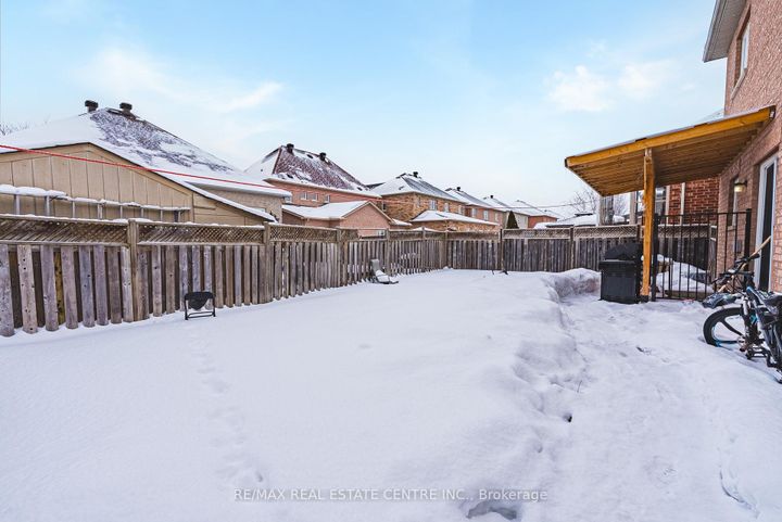 Photo 46 at 66 Citadel Crescent, Vales of Castlemore North, Brampton