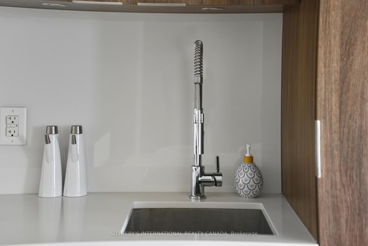 Photo 10 at 2712 - 1 Bloor Street E, Yonge Corridor, Toronto