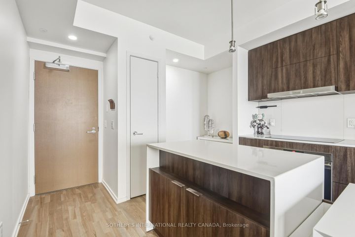 Photo 18 at 2712 - 1 Bloor Street E, Yonge Corridor, Toronto