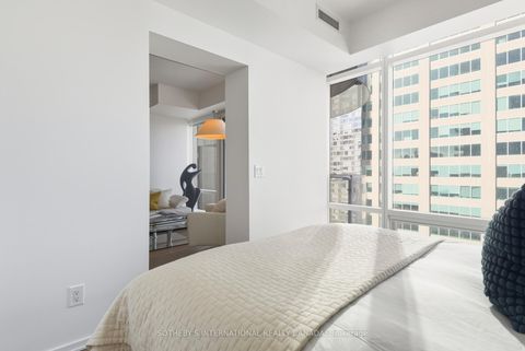 Photo 2 at 2712 - 1 Bloor Street E, Yonge Corridor, Toronto