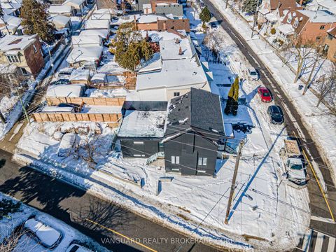 Photo 5 at 410 Maybank Avenue, Junction Area, Toronto